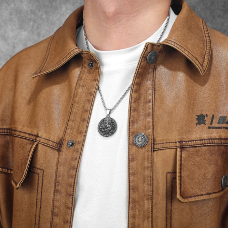 Vue Portee Collier Viking - Médaillon Drakkar et Casque de Guerre