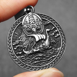 Avant Collier Viking - Médaillon Drakkar et Casque de Guerre