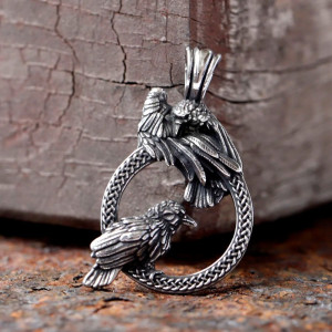 Vue de Face Pendentif Viking Corbeaux d’Odin