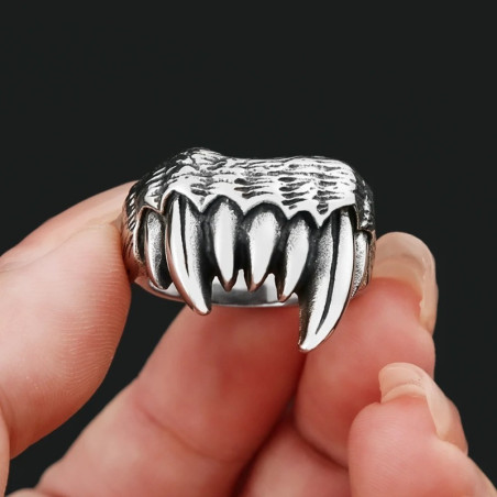 Avant Bague Tête de Mort "Griffes du Prédateur"