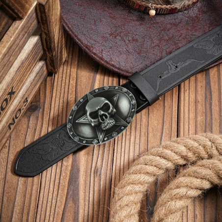 Ceinture Tête de Mort Étoile « Crâne Pentacle Noir » Couleur Noir