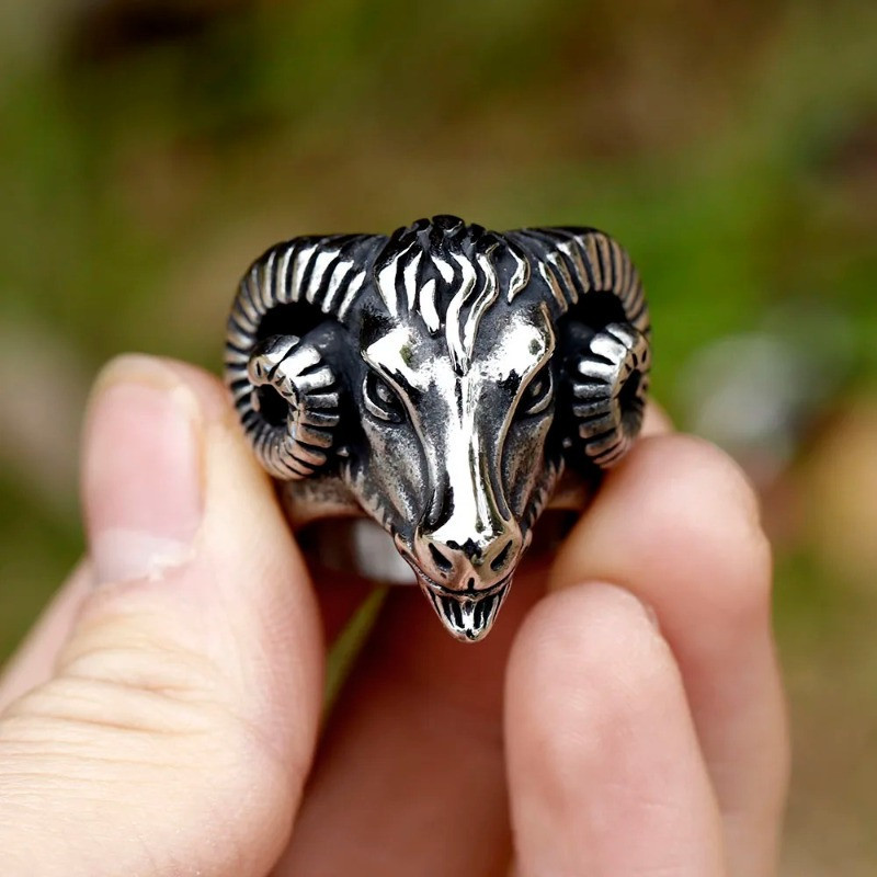 Bague Tête de Mort "Bélier Infernal"