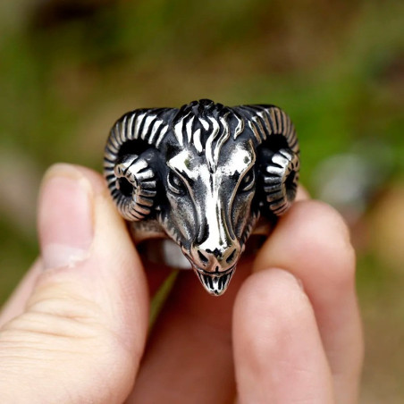 Bague Tête de Mort "Bélier Infernal"