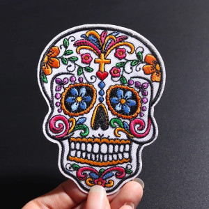 Avant Écusson Tête de Mort Calavera Mexicaine Brodée "Dia de los Muertos" -  10 xm x 7.5 cm