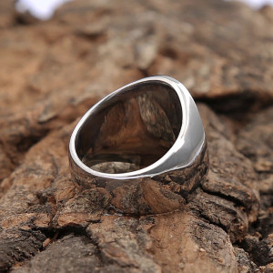 Vue Arrierre Bague Tête de Mort « Skull & Bones 322 »