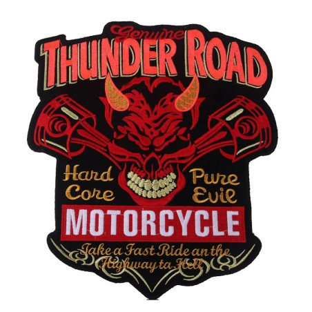 Écusson Tête de Mort Thunder Road Biker : Crâne Démon, Pistons et Highway to Hell - 25x29cm