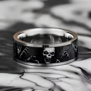 Vue de Face Bague Tête de Mort « Crânes des Ténèbres »