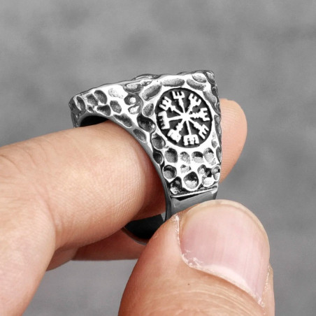Bague Viking "Murmure des Neuf Mondes"