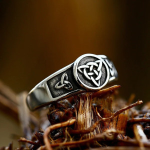 Vue Laterale Bague Viking "Héritage du Futhark"