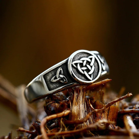 Vue Laterale Bague Viking "Héritage du Futhark"