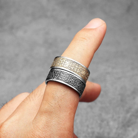 Vue portee Bague Viking Skuld - 2 couleurs au choix !