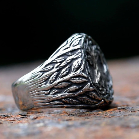 Vue Laterale Bague Viking Racine d'Asgard