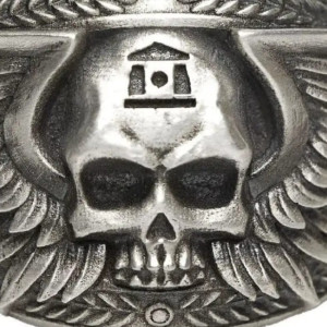 Détails Bague Tête de Mort « Crâne Ailé »