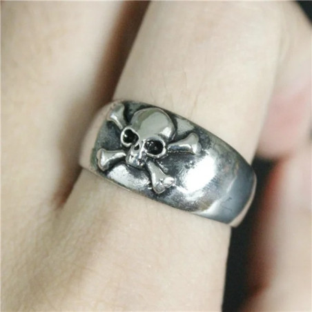 Vue portee Bague Tête de Mort « Pavillon Skull Pirate »
