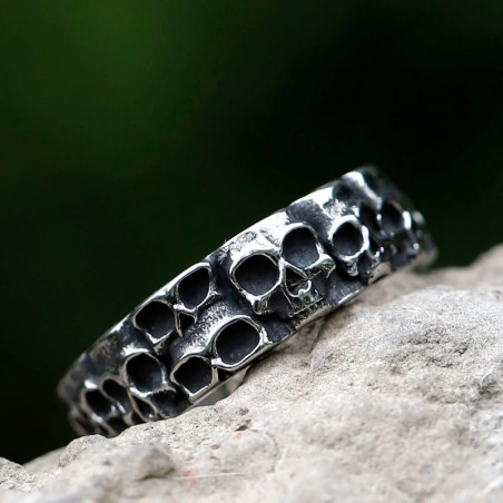 Vue detaille Bague Tête de Mort « Légion des Crânes »