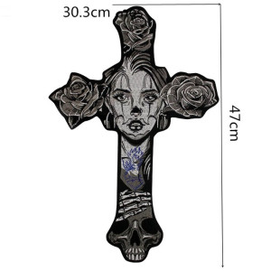 Dimensions Écusson Tête de Mort Femme Biker Masquée - 19.7x40.5cm