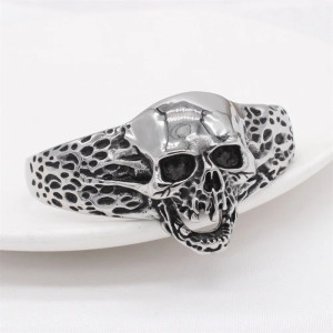 Bracelet Tête de Mort « Le Hurlement des Enfers »  Couleur argent