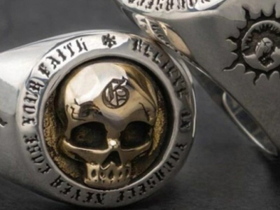 Porter une bague avec une tête de mort est-il mal vu ?