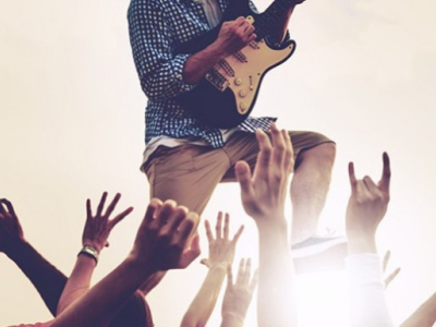 Pourquoi les têtes de mort sont le symbole de la musique rock ?